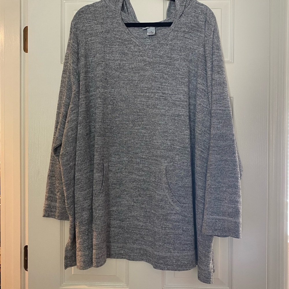 Catherine’s 4x Hooded Soft Top